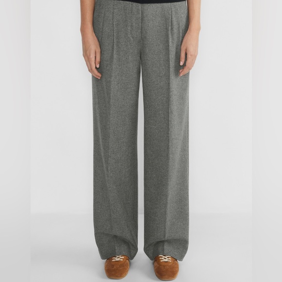 Aritzia Pants - Aritzia Gray Women's Pants